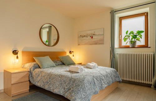 Casa Galya with private patio by GardaDoma - Foto 1