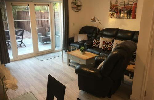 Haven House 6 bedrooms with 6 exclusive bathrooms and with lots of parking - Foto 8