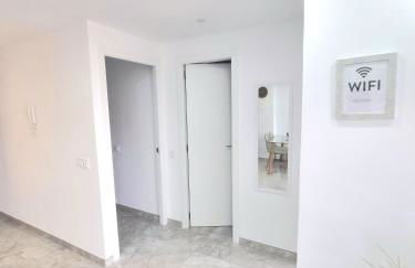 Two-Bedroom ,central,wifi,sea view - Photo 10