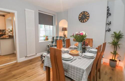 Sunshine Cottage Tideswell, Games room included. - Foto 21