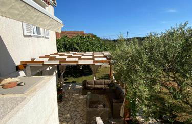 Beautiful island house Ugljan - Photo 10