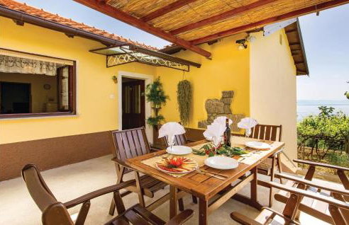 3 Bedroom Lovely Home In Lovran - Foto 1