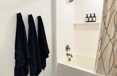 Stunning Haven with Pool Gym Parking Close to Disneyland - Foto 67