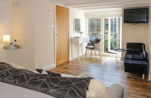 Plas Eithin - Photo 14