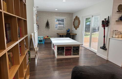 Family Fun 3-bedroom house with gym, games, toys, outdoor hangout and coffee - Foto 24