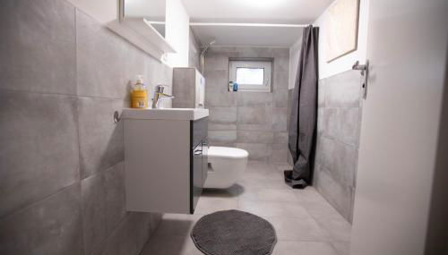 80qm - 4 rooms - private parking - Keller-Basement - MalliBase Apartments - Foto 5, Shower
