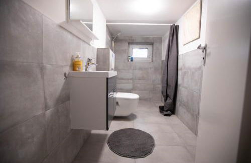 80qm - 4 rooms - private parking - Keller-Basement - MalliBase Apartments - Foto 5