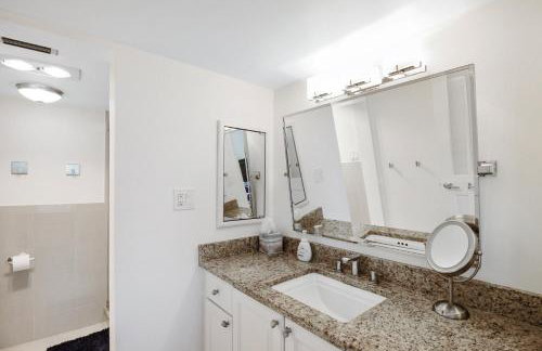 LBK 2BR Condo on the Bay with Water Views Beachbound Bliss - Foto 24