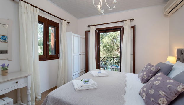 Aglaia Studio in Longos - Foto 5, Habitación