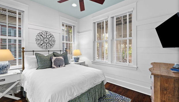 Golf Cart + Close To Camp Watercolor Lazy River! 4 Bedroom Home by RedAwning - Foto 2, Habitación