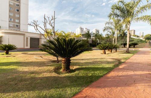 Flats Praia Uberlandia - Apt próximo ao Praia Clube - Area de lazer com Portaria 24 horas, piscina, academia, brinquedoteca, churrasqueira e áreas verdes para caminhadas - Foto 20