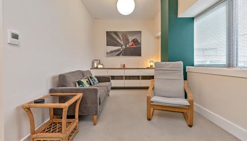 PRIME CITY CENTRE MK STAY, Stylish Spacious Apartment, AIR CONDITIONG, Two bathrooms, FREE GATED ALLOCATED PARKING & Lift access - Foto 3