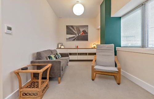 PRIME CITY CENTRE MK STAY, Stylish Spacious Apartment, AIR CONDITIONG, Two bathrooms, FREE GATED ALLOCATED PARKING & Lift access - Foto 3