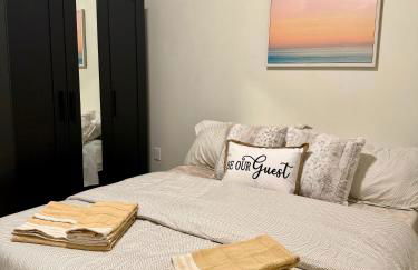 Cozy Cabin Vibe in the City - Foto 22