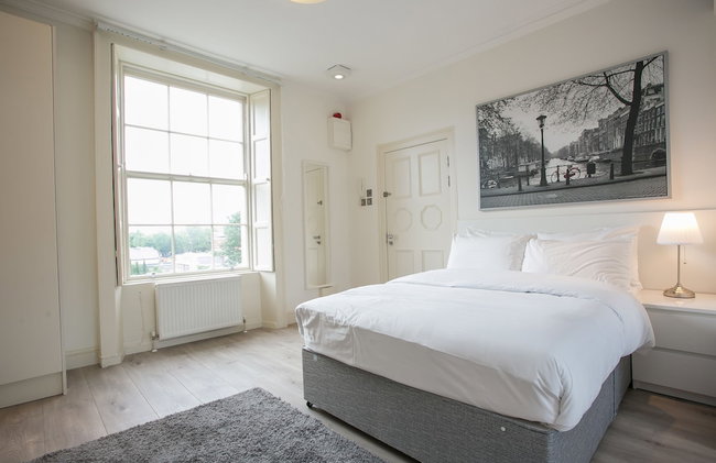 St. Stephen's Green Apartments - Photo 4