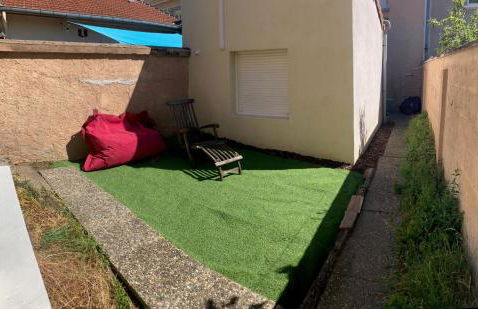 Jolie, cozy, confortable maison de ville au calme à 5min du centre de Verdun, parking devant la maison - Foto 11