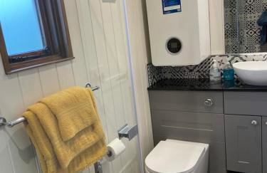 The Hut in the Orchard @ Yorecroft - Photo 15