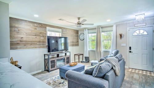 Blue Cottage in the Bayou with Private Yard! - Foto 4