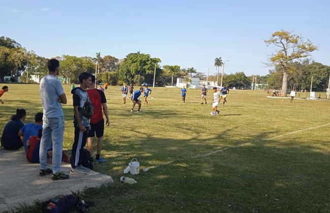 Partita di baseball all'Avana con guida locale - Foto 6