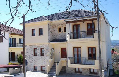 Nikos Apartments - Photo 1