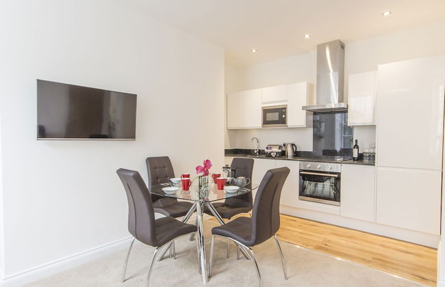 1 Bed- Mess Deck by Pureserviced - Foto 7