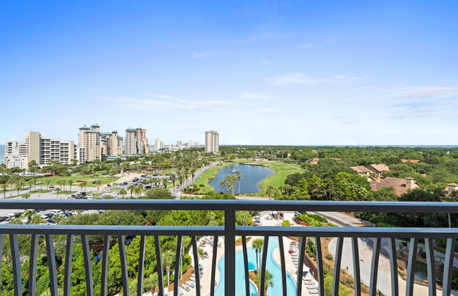 Luau Resort by Panhandle Getaways - Foto 40