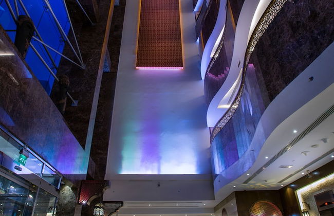 First Central Hotel Suites - Foto 4