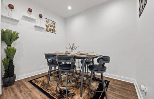 Charming Escape with Hot Tub & Fire Pit Winter Haven! - Foto 35