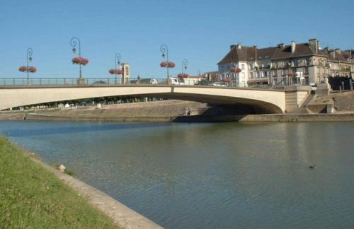 Appart hypercentre Château-Thierry aux portes de Paris et de la Champagne - Foto 9