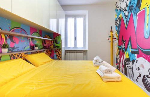 Black & White or Pop Art - Design Apartments with Parking & WiFi - Photo 60