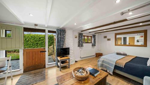 Unique Thatched Retreat near Salcombe and Beaches - Foto 3