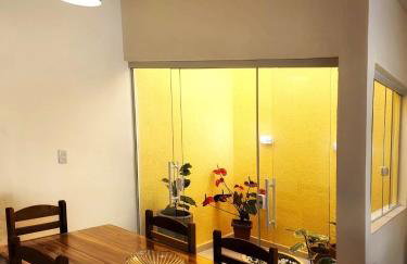 Encantadora casa com piscina perto da praia - Foto 16