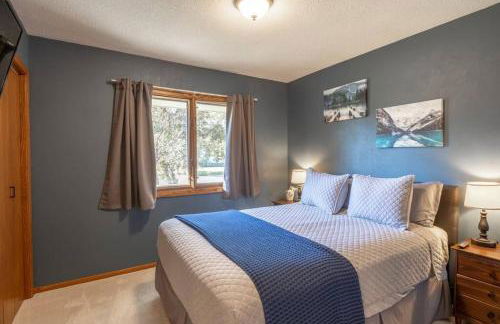 Family Home W/ 2 King, 2 Queen Beds + Game Room - Foto 17