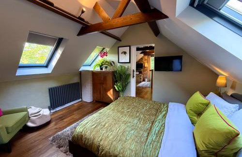 Sunridge Fishing Lodge with Hot Tub & Giant Cinema - Foto 21