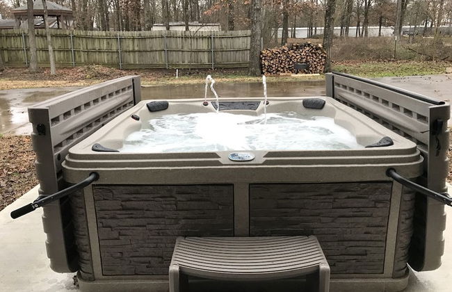 Family Friendly Lake House Located at Mid-west arm of Lake Fork - Photo 14