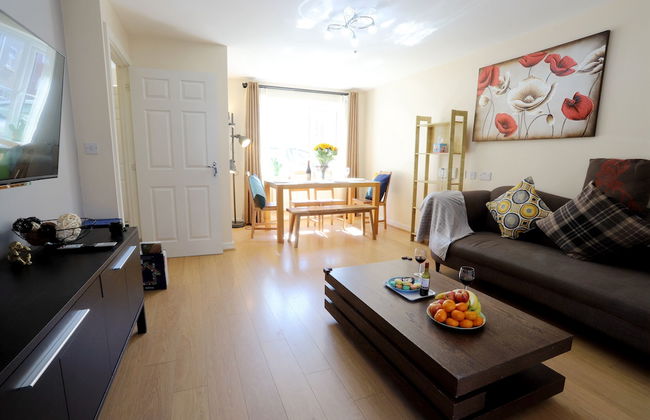 Birmingham Airport/NEC Beauty Homebase - Photo 1