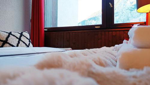 Chamonix : Studio intime au bord du lac des Gaillands et pistes de ski - Photo 2