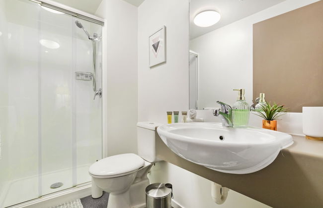 Decorated Central City Apt w 2 Bathrooms - Foto 8