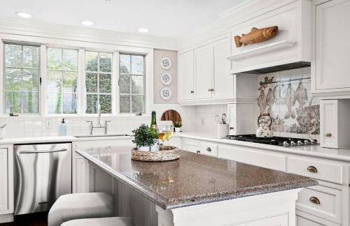 Cranberry Hill | 9 BR 22 Acre Estate | Sleeps 24 - Photo 30