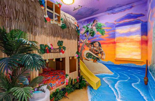 Luxury Resort Family Home Professionally Furnished Ultra Comfortable beds Epic Mario Game Room Themed Bedrooms Heated Pool and Spa Outdoor Grill Golf Course View - Foto 1