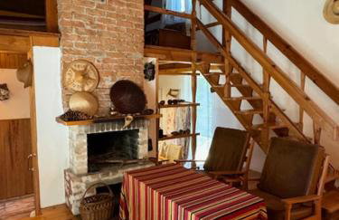 Charming Forest Home near Warsaw - Photo 10