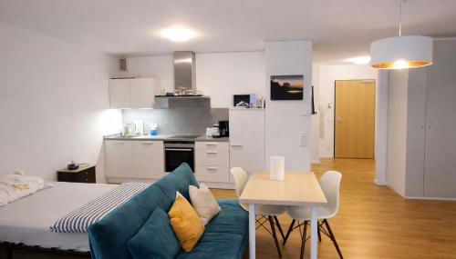 Charming 1-Bedroom Apartment with Natural Light and Balcony - Foto 5