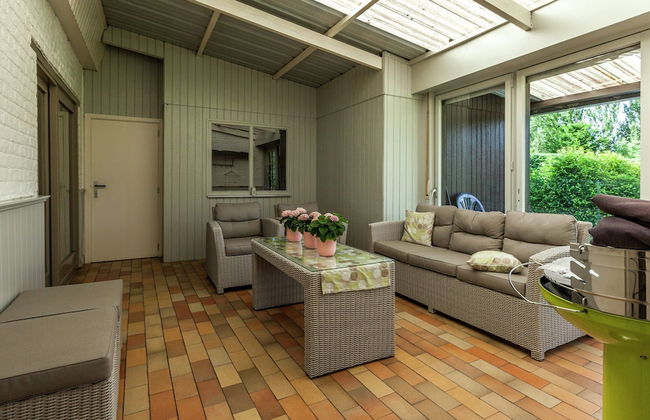 Quiet Cottage near Woods - Photo 2