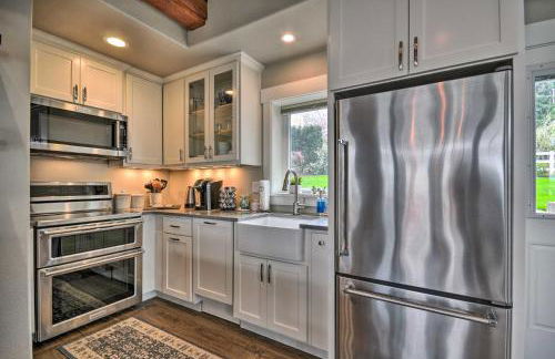 Travelers Retreat Studio with Patio and Yard! - Foto 10