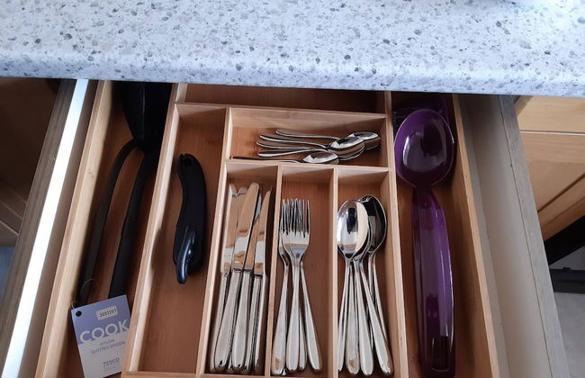 Serene Oasis in East Legon Hills - Chic 2 Bedroom Retreat - Photo 26