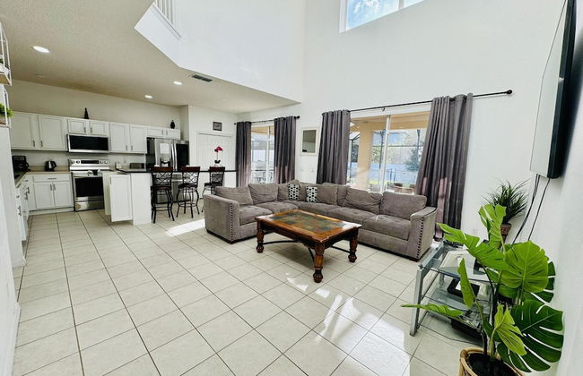 7/6.5 Beautiful Vacation Home With Private Pool, and Much More!! - Foto 4