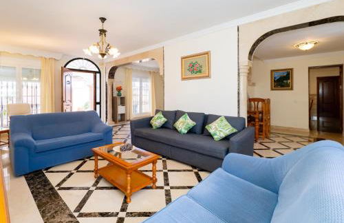 Cubo's Villa Paraiso - Photo 20