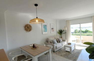 Marina Banus Apartment with Amazing Views - Photo 25