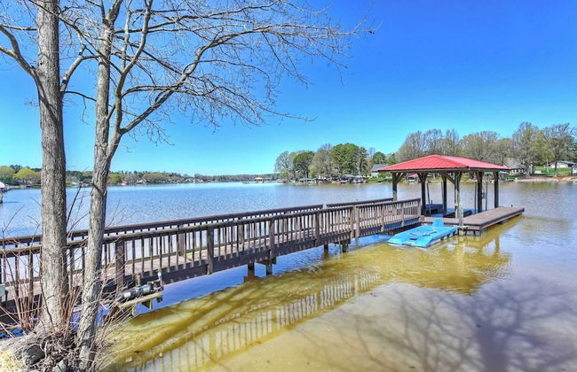 Flip Flop Therapy by Avantstay Lakefront Home w/ Game Room & Dock Access - Foto 8