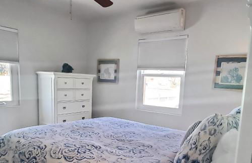 Top Location Walk to Dining, Shops & Near Beach CC E - Photo 5